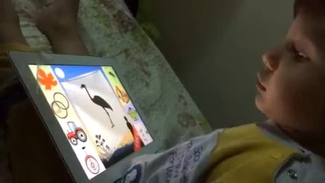 الأطفال والايباد смотреть онлайн