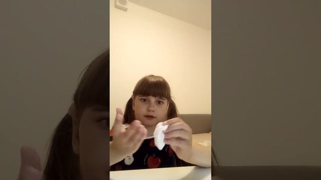 Проверяем работает жидкость для линз без соды