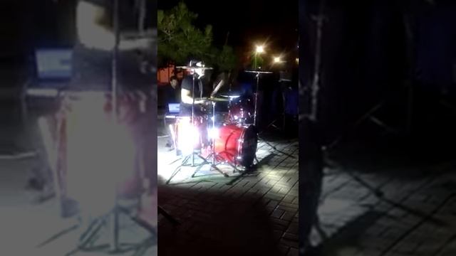 Барабанщик жжёт! Геленджик смотреть онлайн