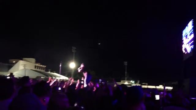 Settle for a Slowdown Dierks Bentley in concert 7-24-13 De смотреть онлайн
