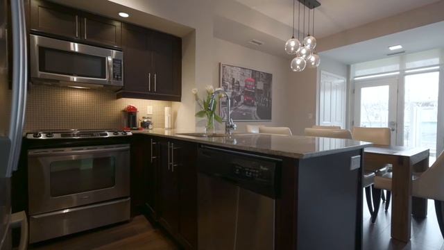 6 Pirandello street TH 3 - Toronto - Liberty Village смотреть онлайн