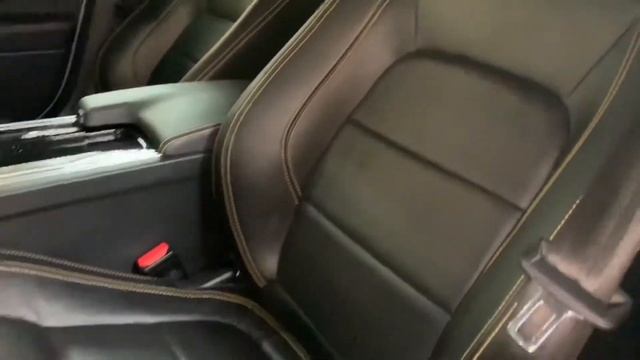 BP68 Jaguar XE 2.0i 300 Sport Auto AWD 4dr смотреть онлайн