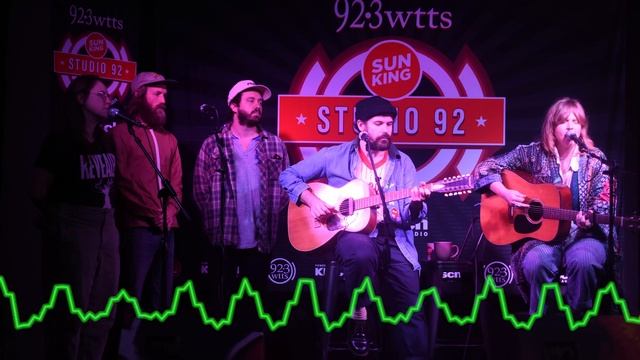 Courtney Marie Andrews in Sun King Studio 92 смотреть онлайн