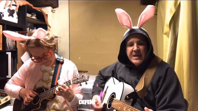 Lucy in the Sky With Diamonds - ukulele duet смотреть онлайн