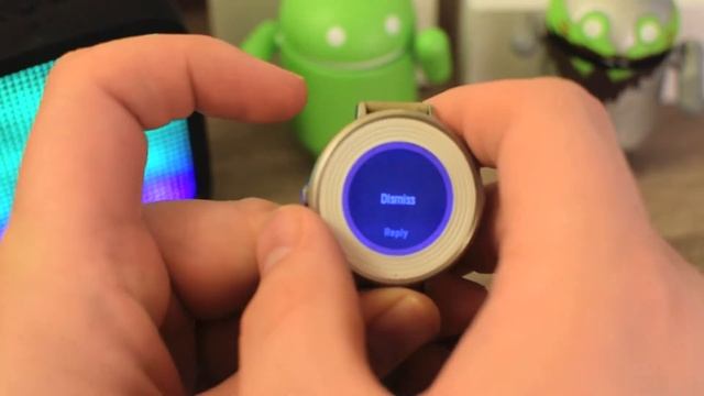 Android Smartwatch Comparison ( Moto 360 vs Pebble Time Round vs Samsung Gear S2) смотреть онлайн