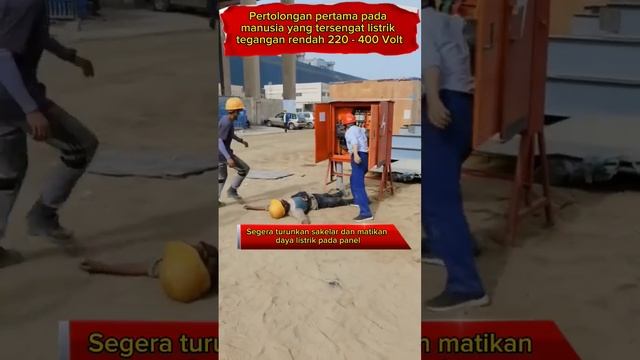 Langkah2 yang dilakukan sebelum mengevakuasi korban yang tersengat listrik tegangan 220-400 Volt смотреть онлайн