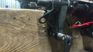 Смазка подвеса и поворотного механизма лодочного мотора