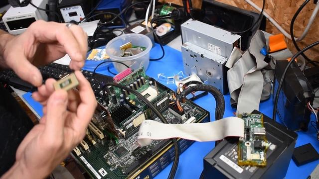 Electronics vlog# Retro Gaming PC part one*board ram cpu* смотреть онлайн