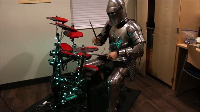 Square Hammer Drum Cover (in armor) смотреть онлайн