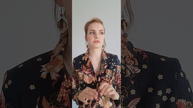 Как не бояться сцены? Как не бояться выступать?
Как не бояться петь? Уроки вокала смотреть онлайн