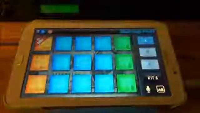 Dubstep Pads Fun and DJ Groovebox Tool Android (tm) App смотреть онлайн