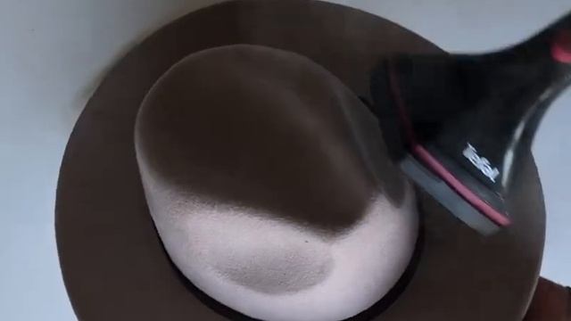 How to soften a firm wide brim fedora hat - Me & the Brave смотреть онлайн