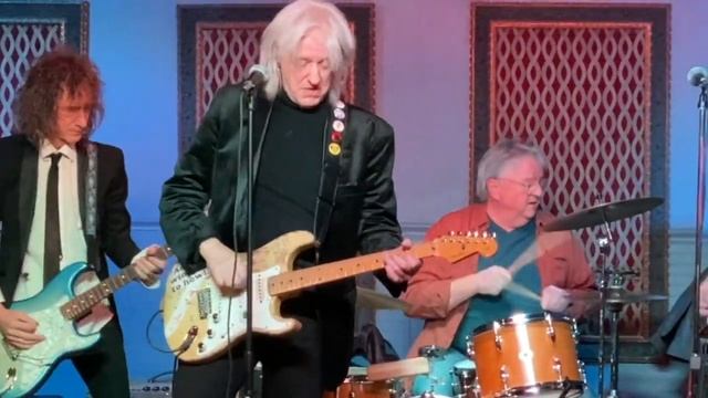 Curtis A sings Beatles "Yer Blues" at Schooners смотреть онлайн