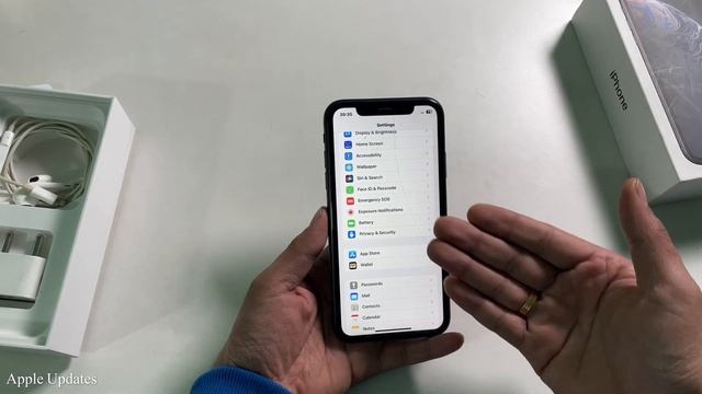 I Bought an Used iPhone XR in Just 15,000₹ || Should You Buy in 2023 ? смотреть онлайн