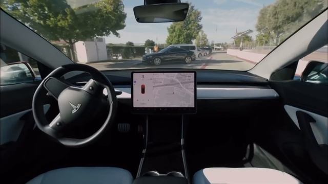 Tesla (Smart Summon) Feature смотреть онлайн