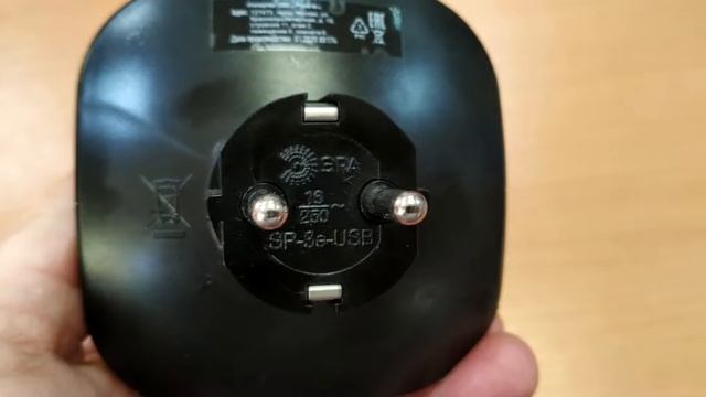 Тройник SP 3e USB BLACK 3гн 220V + 2xUSB 2100mA смотреть онлайн