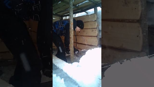 строительство землянки в лесу смотреть онлайн