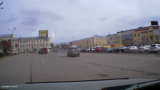 Видеорегистратор ZX26 день, пасмурно, в городе