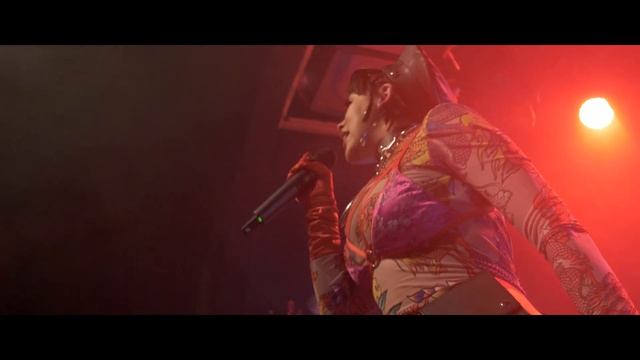 Doja Cat - Tia Tamera Live Paris (Les étoiles) 2019 смотреть онлайн