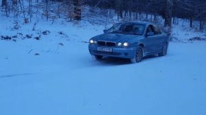 Jaguar x type AWD snow