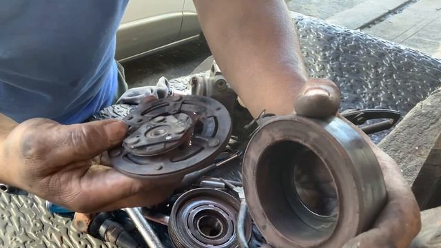 Suzuki Ertiga Replace Compressor Clutch Pulley Assembly