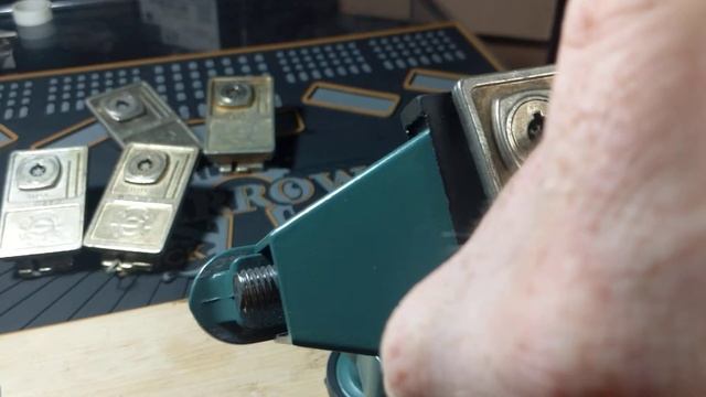 ∅ Picks Supra-C Title Key Safe Out of Package (99) смотреть онлайн