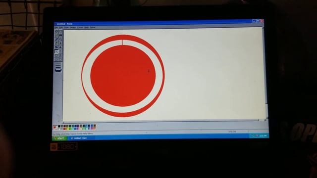 Drawing the LG logo in MS Paint on Windows XP смотреть онлайн