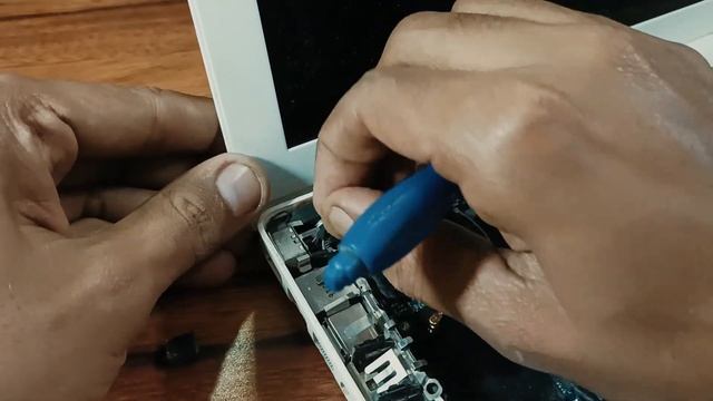 Apple MacBook Repair and Restoration | old Macbook Repair смотреть онлайн