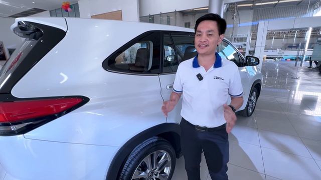รีวิว รถครอบครัว 7 ที่นั่ง All-New : INNOVA ZENIX (ศรัณยู โตโยต้า พาราก้อน) смотреть онлайн