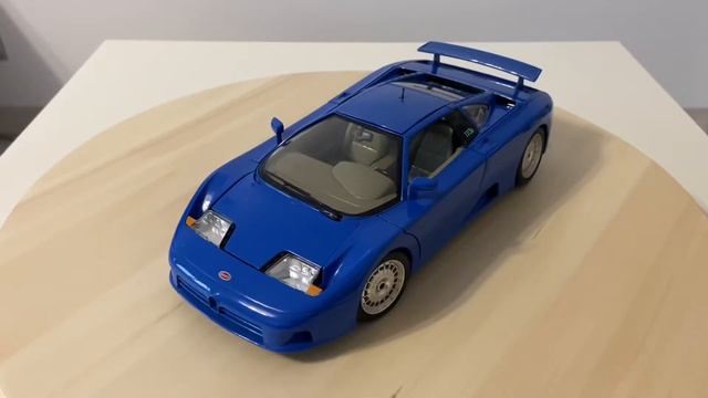 1991 Bugatti EB110 1:18 - Bburago смотреть онлайн