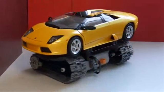 Lamborghini Murcielago Roadster yellow 1 18 Maisto 1 смотреть онлайн