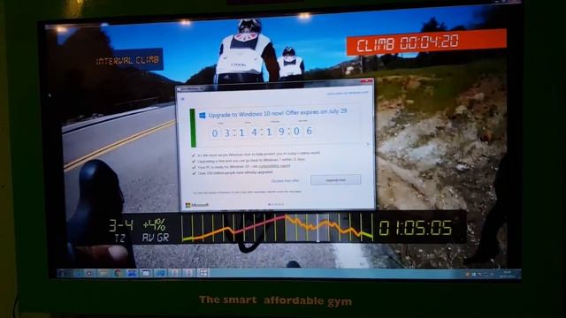 Funny MICROSOFT WINDOWS 10 Fail Update Interrupts Gym Spinning Class смотреть онлайн