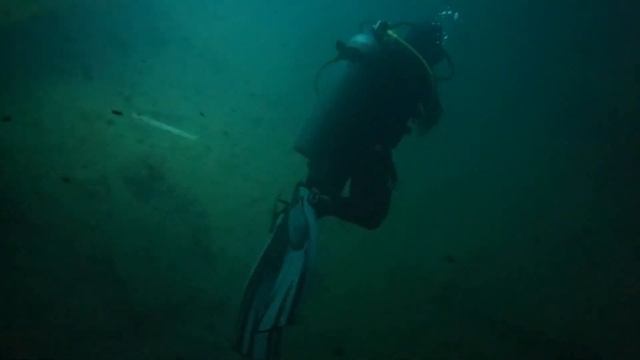 East Tangat Gunboat смотреть онлайн