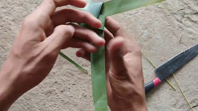 How to make pinwheel from palm leaf смотреть онлайн