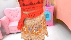 Диана и Рома готовятся к школе и учатся играя