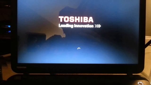 How to Downgrade Windows 10 to Windows 8.1 on ACTUAL Hardware смотреть онлайн