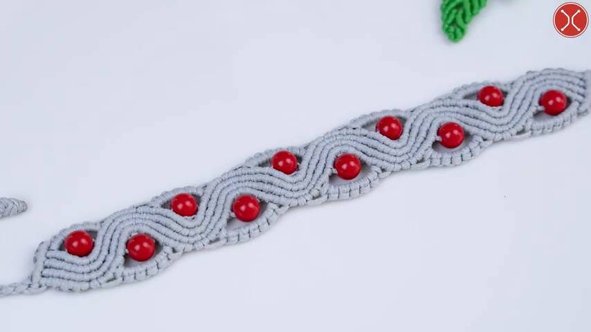 Macrame tutorial ｜ How to Make a SNAKE or a WAVE Macrame Bracelet with Beads смотреть онлайн