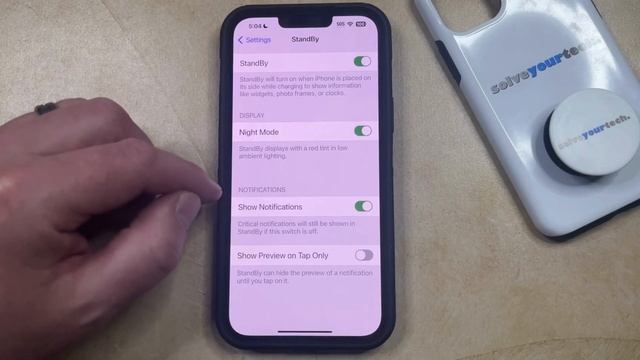 How to Enable StandBy Mode on iPhone 14 смотреть онлайн
