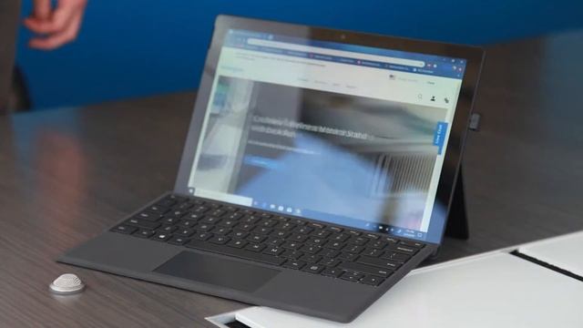 Kensington® VeriMark™ Fingerprint Key Reader | Windows Hello™ смотреть онлайн