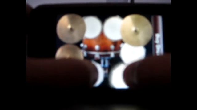 iPod Touch: Drum Kit Demonstration смотреть онлайн