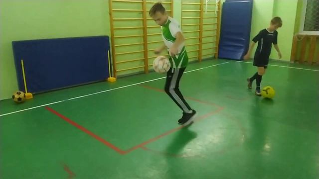 Футбольный фристайл / Никита смотреть онлайн