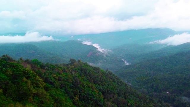 MUNNAR | Kannada vlog | Kerala | Jeep Safari | Dam | Waterfall | Hanging bridge | Drone shots смотреть онлайн