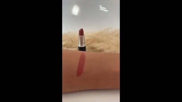Cosmo v Modesty swatches. Mac Lipstick comparison on warm/ medium/ olive/ south asian skin tones. смотреть онлайн