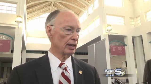 Bentley: No Special Election For Senate Seat ‘Till 2018 смотреть онлайн