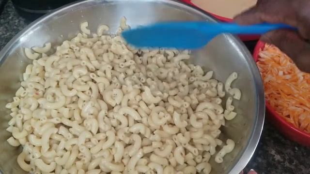 Lobster mac and cheese. смотреть онлайн