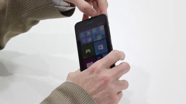 Nokia Lumia 630 Unboxing + First look [HD] смотреть онлайн