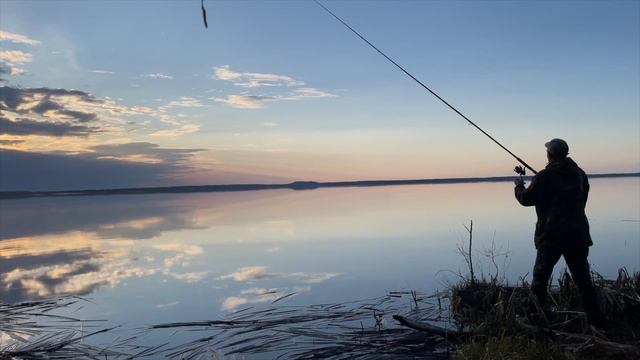 Рыбалка на озере Светлое. Мужики отдыхают #рыбалка #природа #мужики #россия #nature #путешествие смотреть онлайн