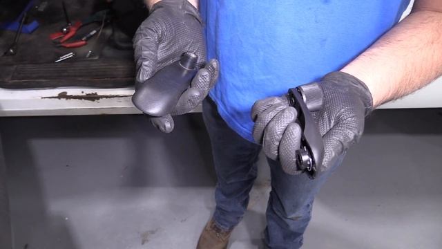 How to Replace Window Crank Handle 07-13 Chevy Silverado смотреть онлайн