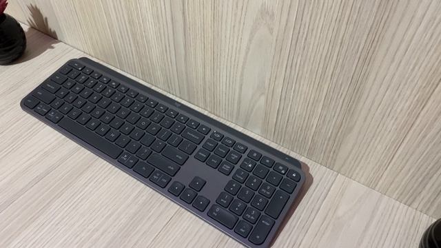 Unboxing teclado Logitech MX Keys смотреть онлайн