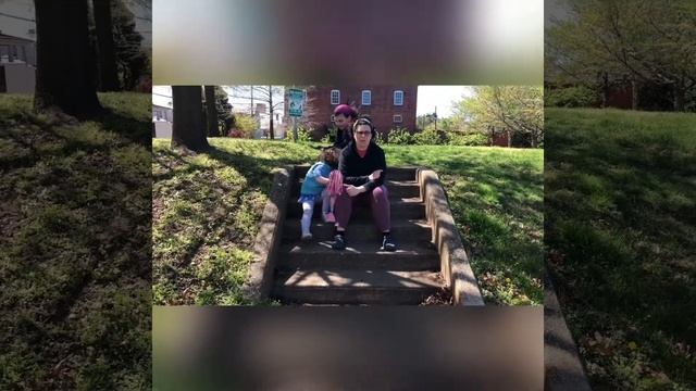 Public Seating смотреть онлайн